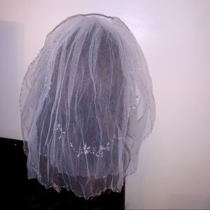 White baby veil to wear with flower girl or christening dress
